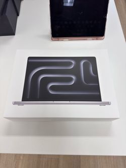 2024 m4 MacBook pro 48gig ram 1tb make an offer