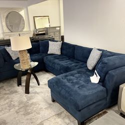 Navy Blue U Shaped Sectional With Chaise 