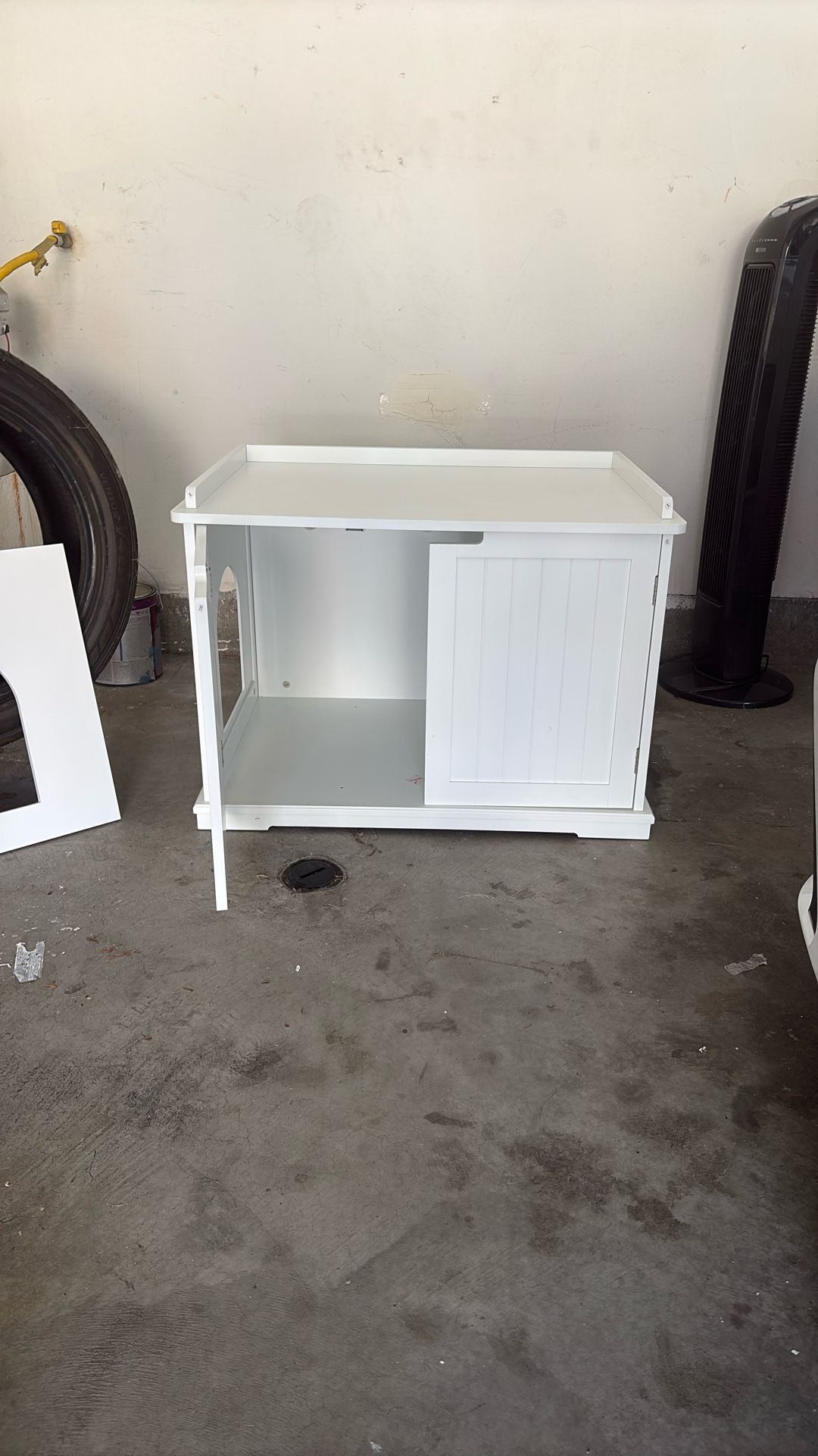 White Litter Box Furniture — Clean, Minimal Style