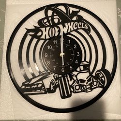 hot wheels clock