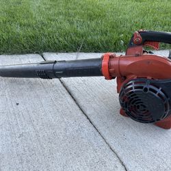 ECHO gas Leaf Blower