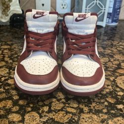 Nike Red Wood Dunks 5Y
