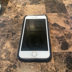 iPhone 8 OtterBox Phone Case
