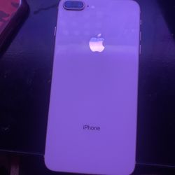 iPhone 8 Plus 