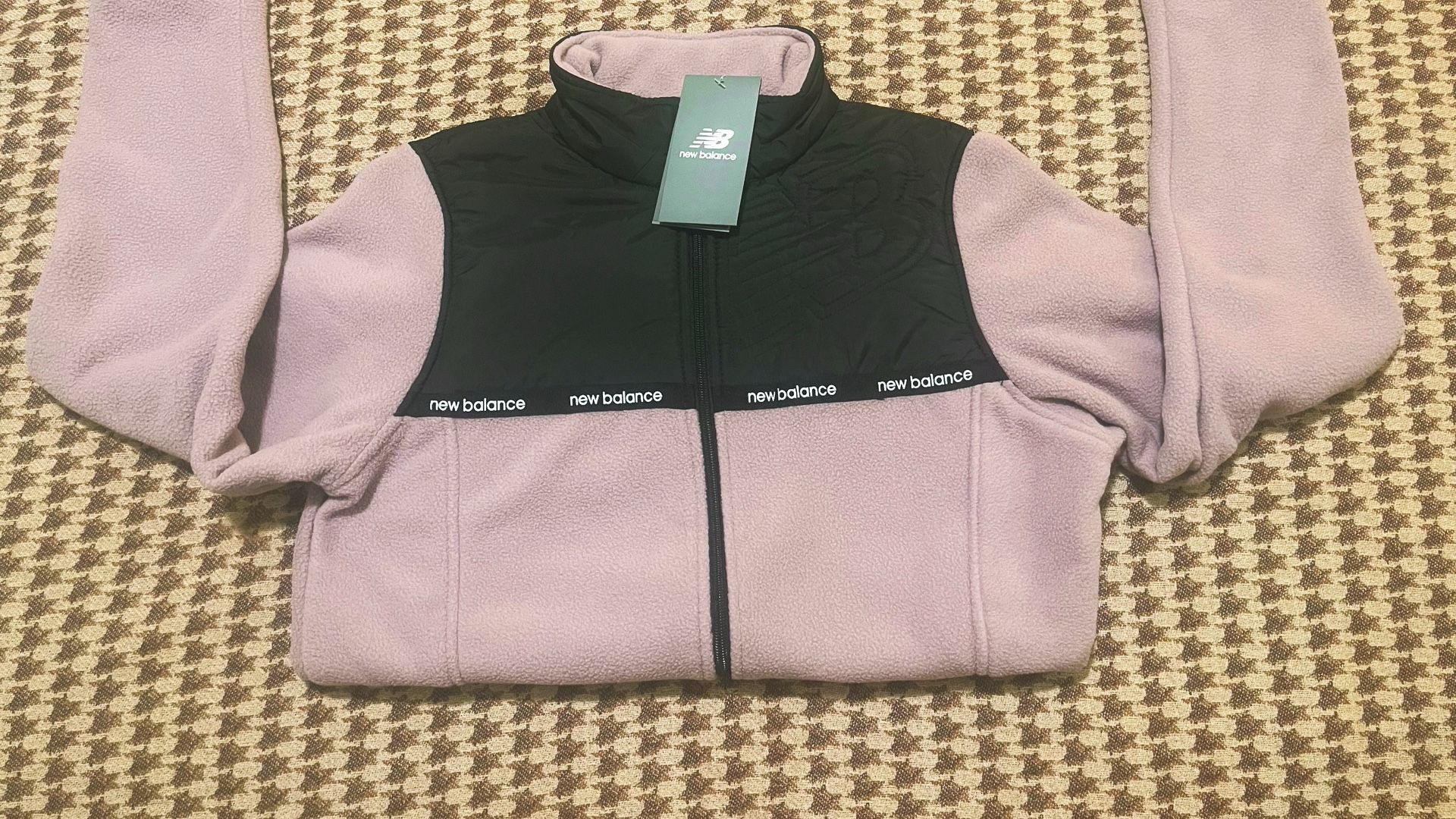 New Balance For Woman Size Small  Polyester Fleece Confort Stretch 