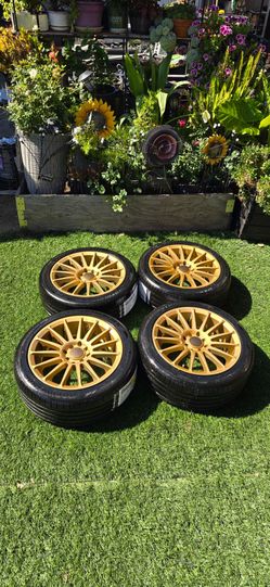 4 lug universal wheels 16" Rims and Tires