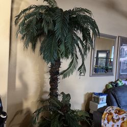 Fake Palm Tree 