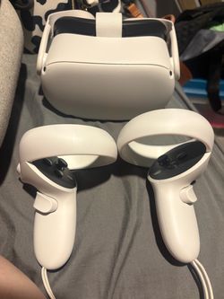 Oculus Quest 2 VR Headset with Controllers