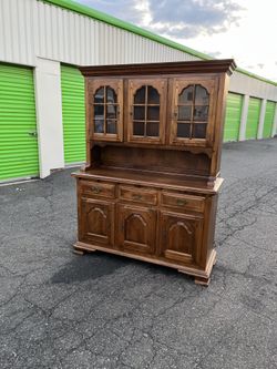 China Cabinet For Sale (FREE DELIVERY)