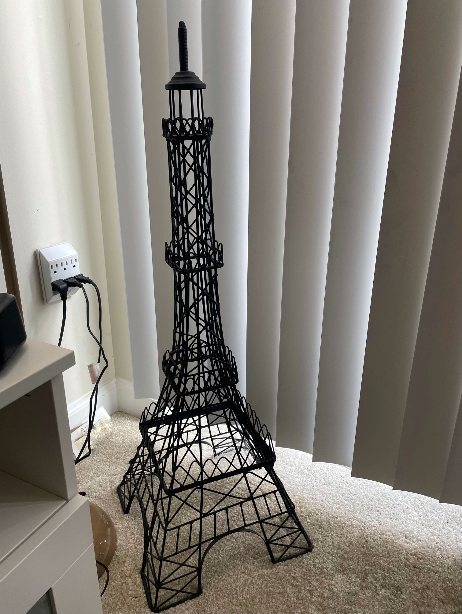 Eiffel Tower Decorative Sculpture – Black Metal