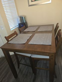 Pub-Style 5-Piece Dining Set – $475
