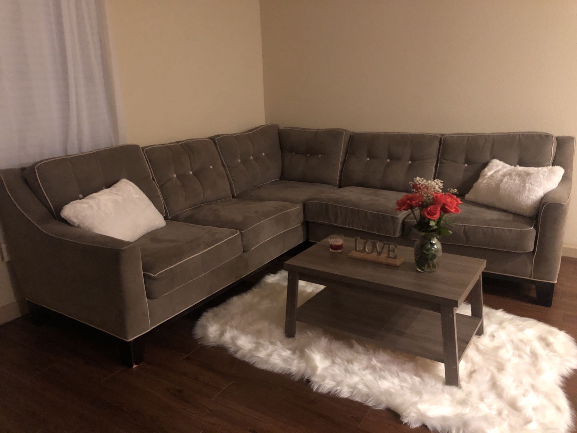 Tv, sectional & coffee table!(NEED GONE TODAY!)