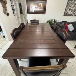 Dining Room Table 