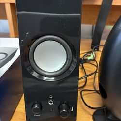 Computer speakers