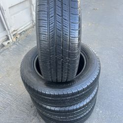 Set Of 4 -  195/65R15   Michelin /   FREE Installation ✅
