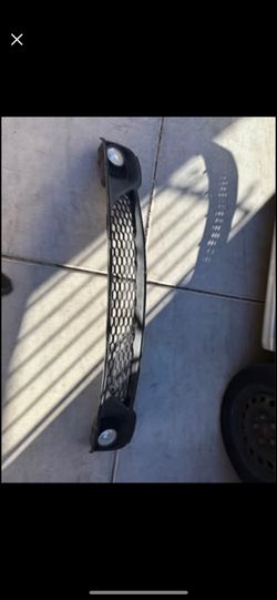 2017 Dodge Grand Caravan Front Lower Grille w/ Fog Light Housings