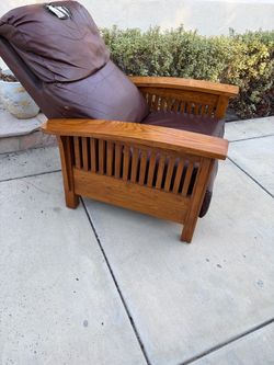 Frame Mission Archair Needs new cushion