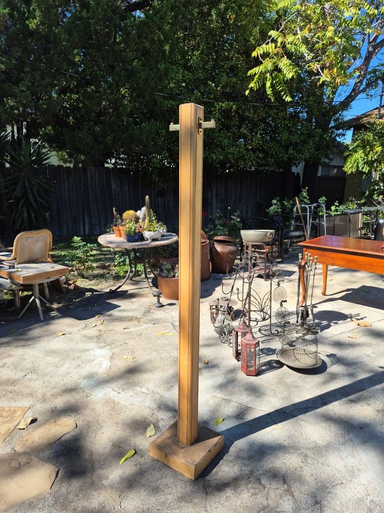 SOLID WOOD COAT HANGER