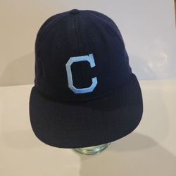 Ebbets Field Flannels Columbia University 1960 Authentic Wool Ballcap
Hat One size Adjustable. Pre-owned, very good shape. See the photos for
detail