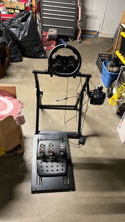 Logitech G920 Racing wheel setup with shifter and stand