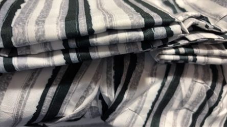 Sh 6 pc king size sheet set for 20.00