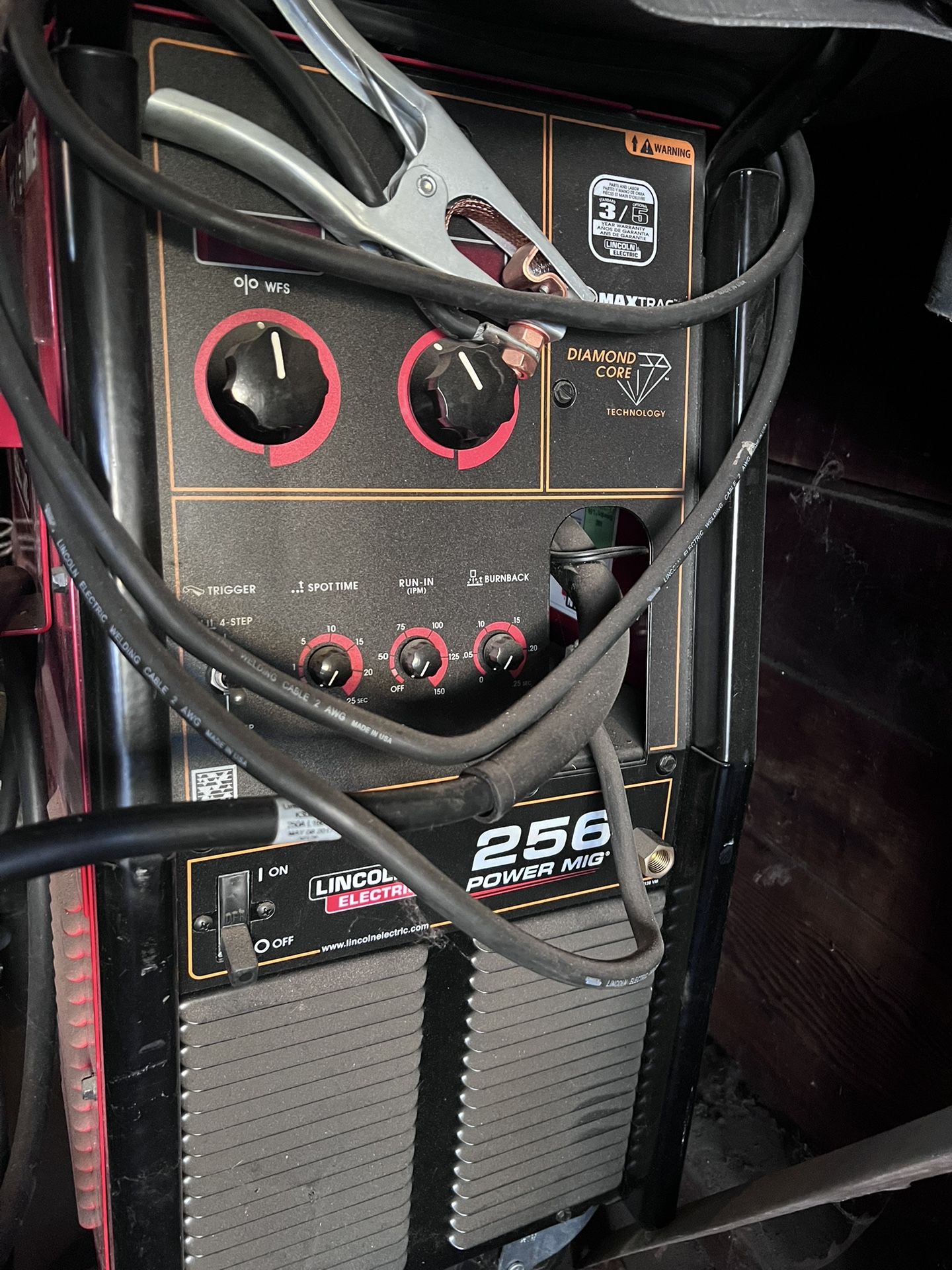 Lincoln Electric Power MIG 256 