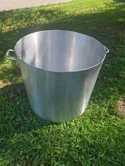 Commercial cooking pot n braiser