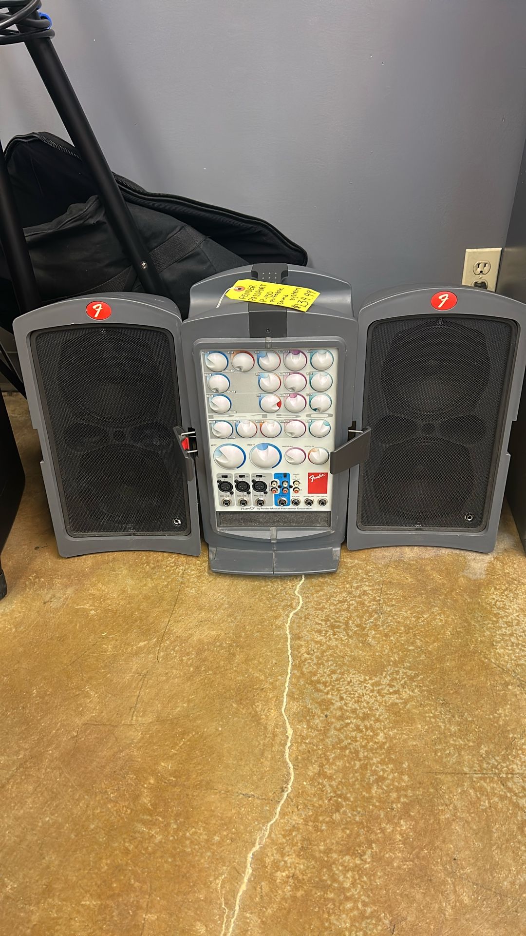 Vendor passport P150 portable sound system PA speaker speakers