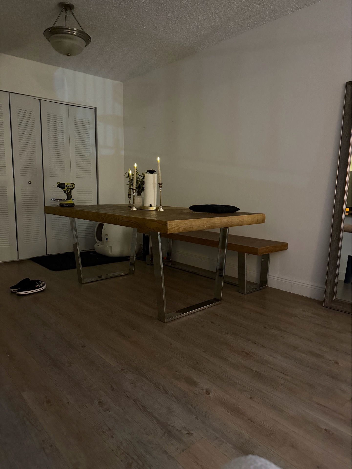 Dinning table/bench