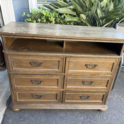 Free Dresser
