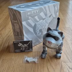 Vintage Avon Tekno Kitty