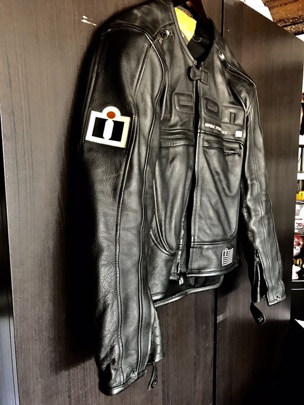 Icon asphalt hotsell technologies jacket