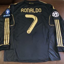 Real Madrid Retro Ronaldo 7 UEFA Jersey 