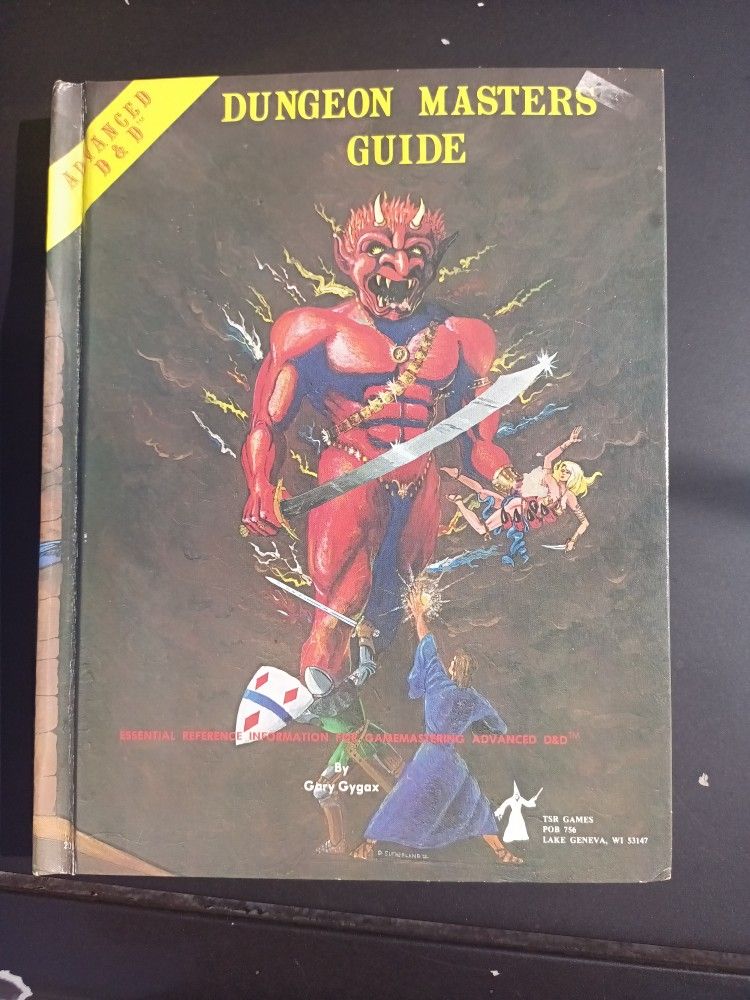 Dungeons Master Guide Book!!!!!!!!!!