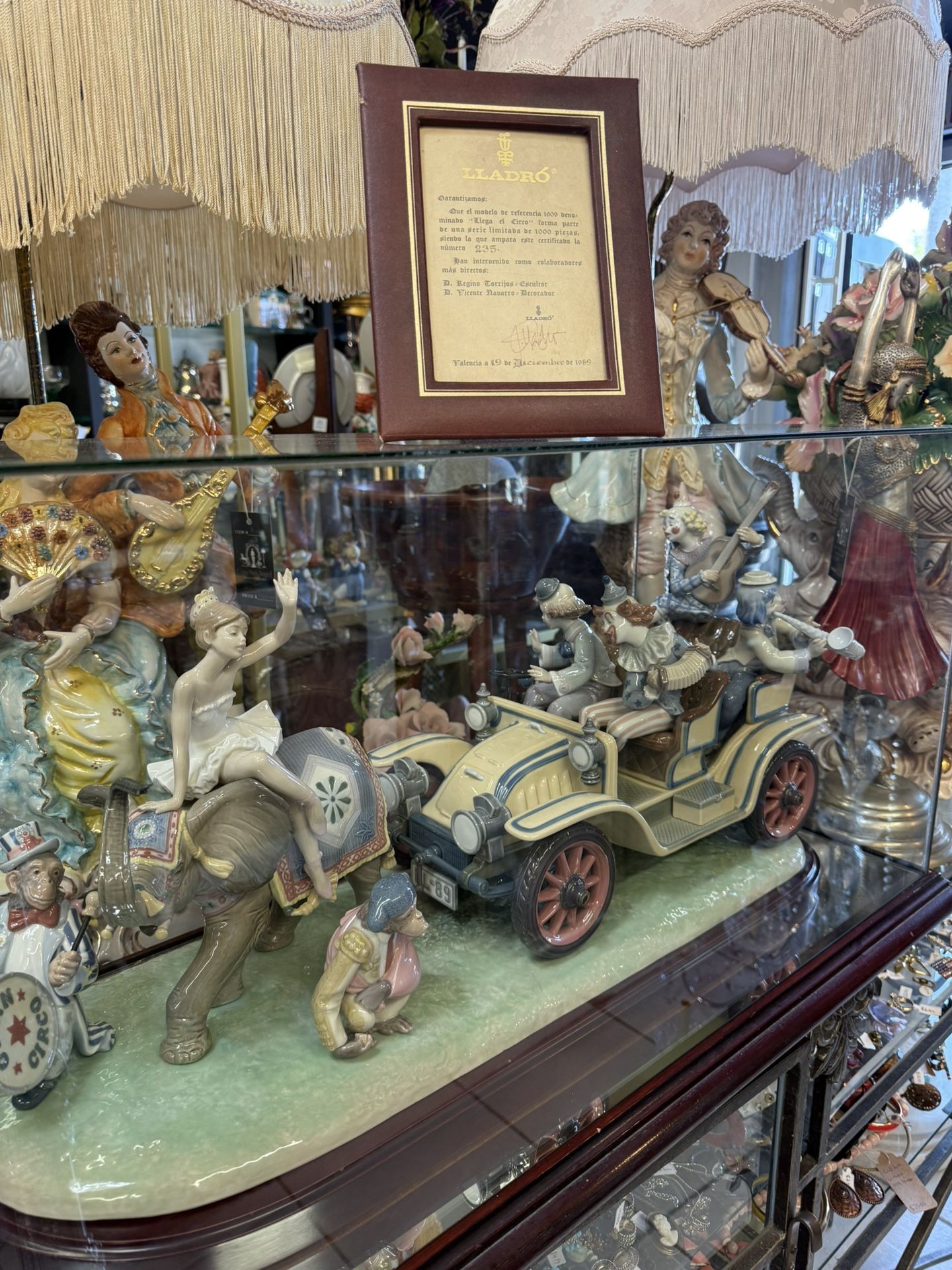 HUGE LLADRO LLEGA EL CIRCO