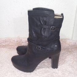 UGG Olivia Black Leather Rocker High Heel