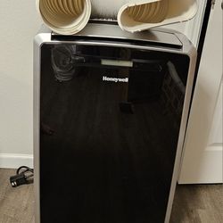 Black and Decker Portable Air Conditioner 8000 BTU for Sale in Seattle, WA  - OfferUp