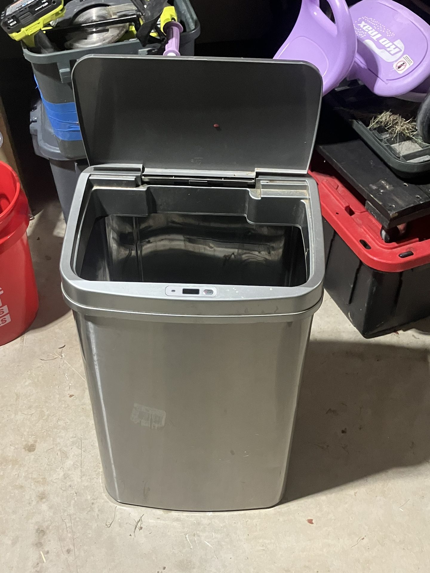 Electric Trash can