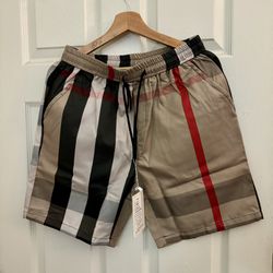 Men’s Burberry Shorts ( Large)