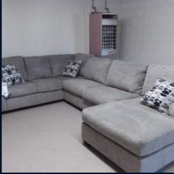 3 PIECES SECTIONAL COUCH SAME DAY DELIVERY By Y