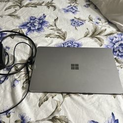            Lapton: Surface pro
