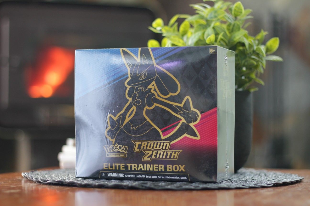 Pokemon Crown Zenith Elite Trainer Box (New - Unopened) 