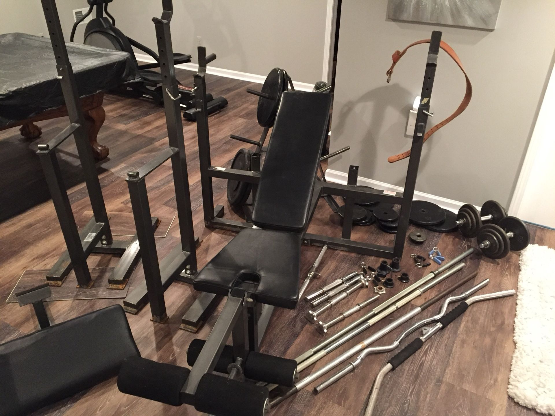 Weight lifting equipment. Wate man bench w/ accessories 475