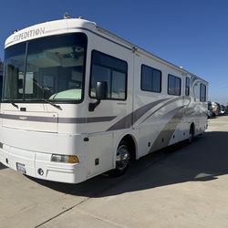 Expedition Motorhome