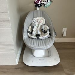 4 Moms Baby Swing 