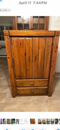 Dresser with 6 drawers and 2 doors