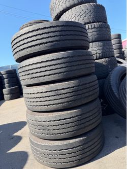 245/70/19.5 Goodyear set de Tires en buenas condiciones de vida las 4