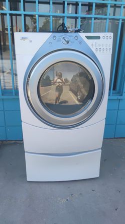 Nice Whirlpool gas dryer