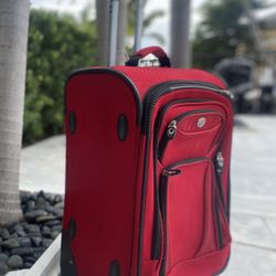 Twister Swivel wheels SUITCASE, American Tourister Hvy Duty LUGGAGE, Checked Or Carryon Bag, Exc Like New, Expandable Pockets