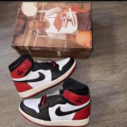 Jordan RETRO 1 HIGH Og Black toe REIMAGINED 